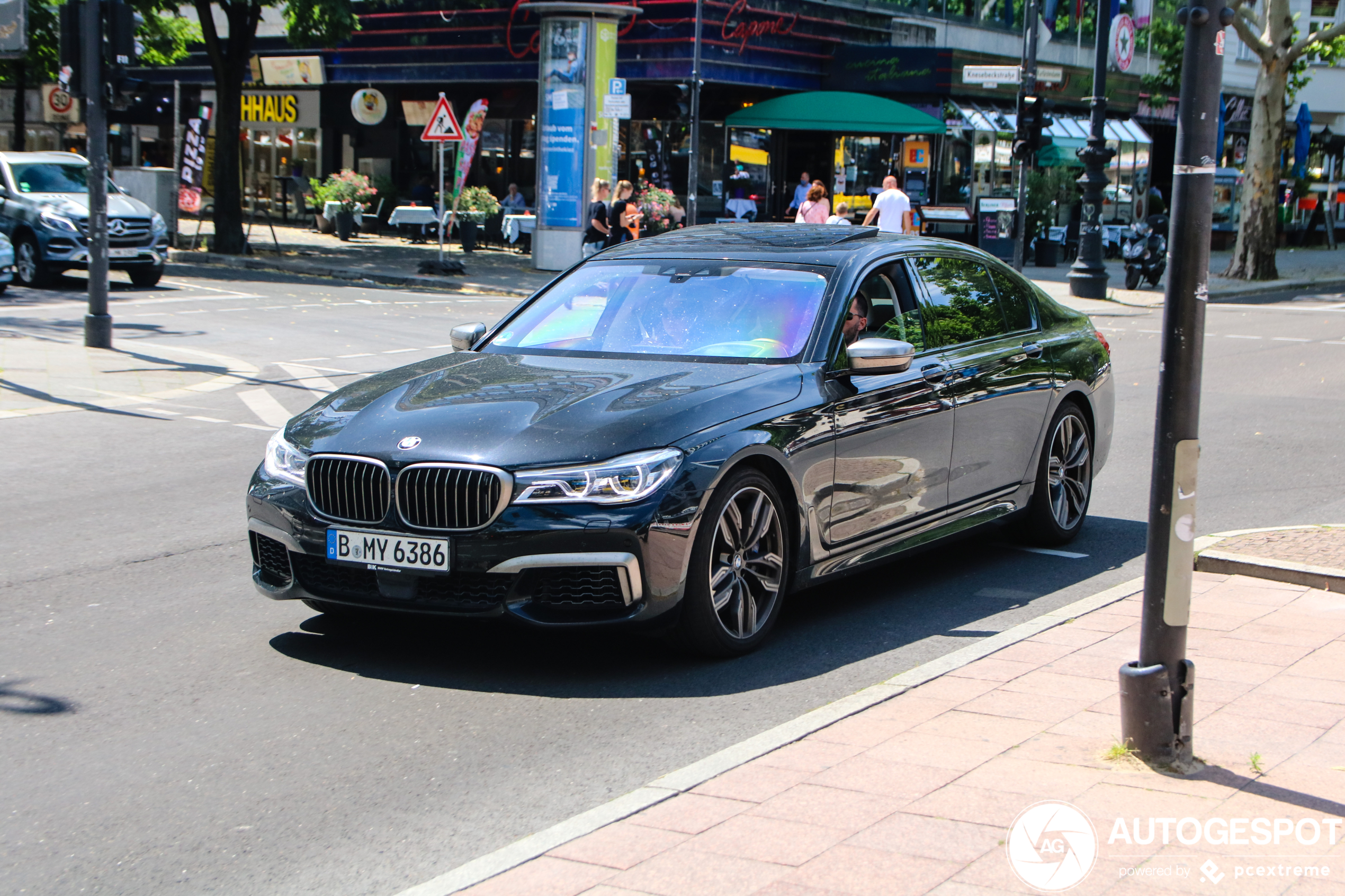 BMW M760Li xDrive