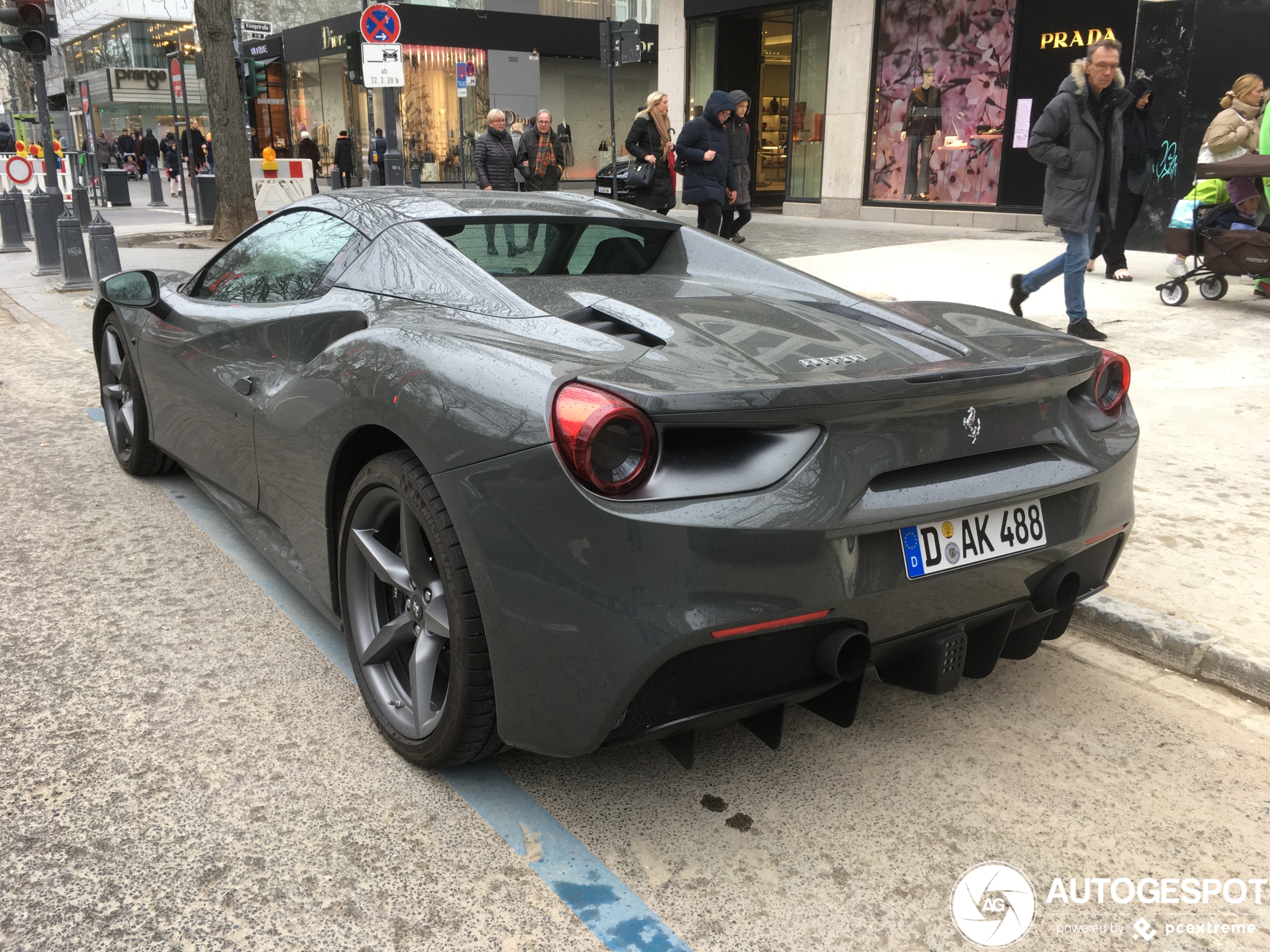 Ferrari 488 Spider