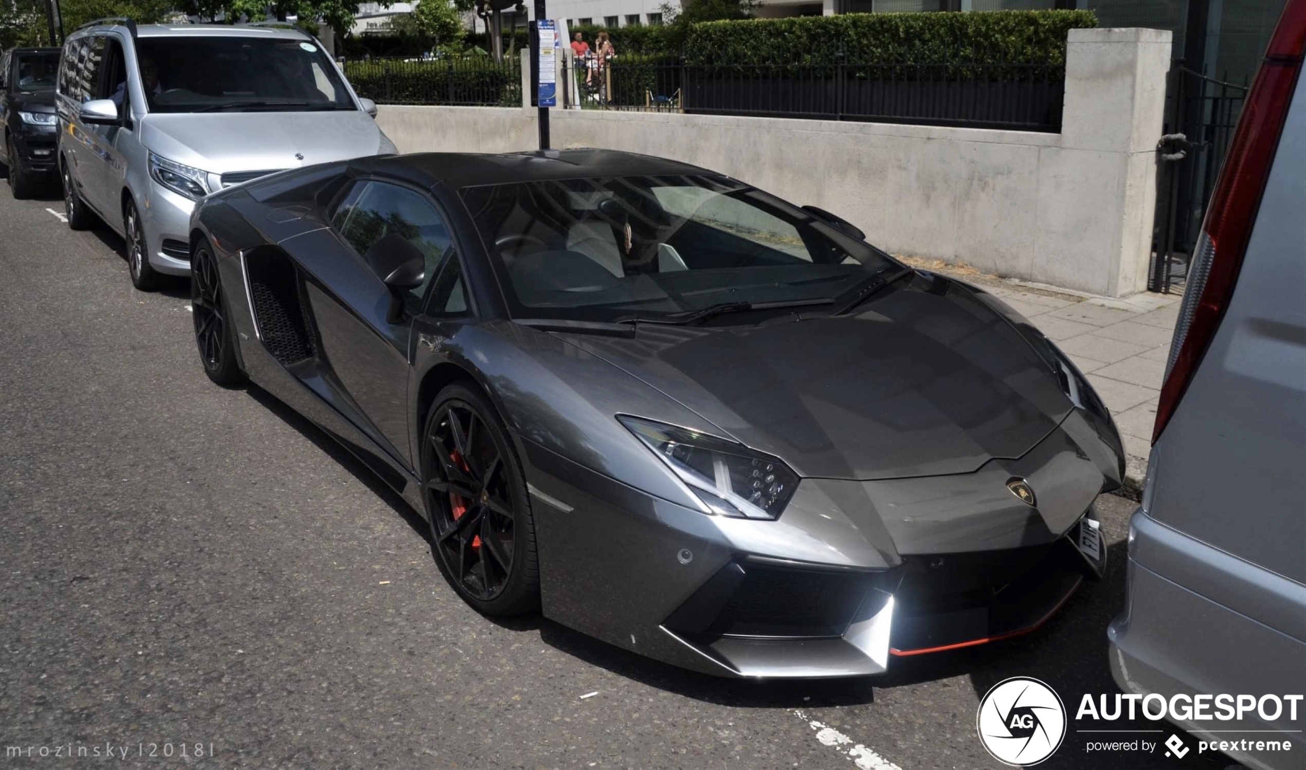 Lamborghini Aventador LP700-4 Roadster