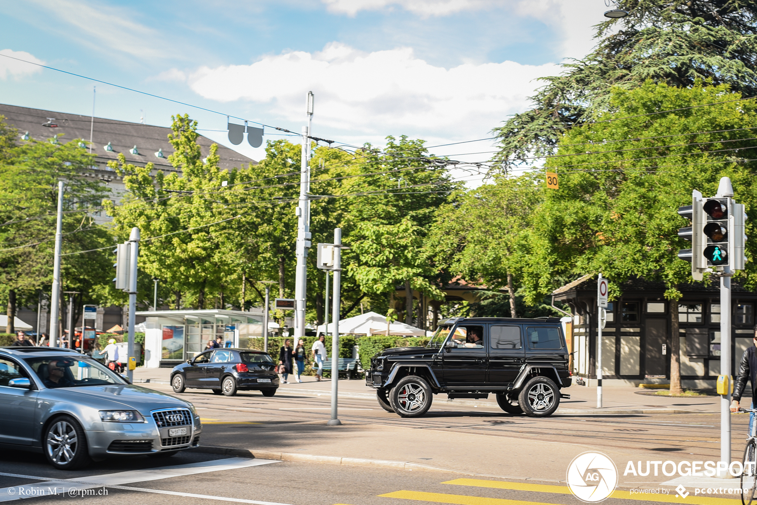 Mercedes-Benz G 500 4X4²