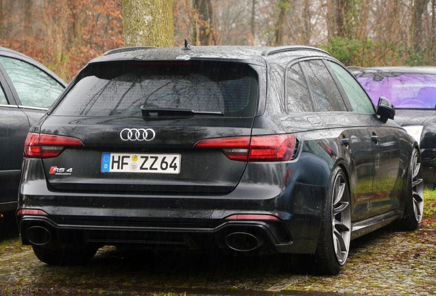 Audi RS4 Avant B9