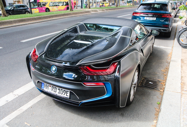 BMW i8 Roadster