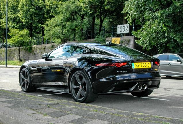 Jaguar F-TYPE 400 Sport Coupé