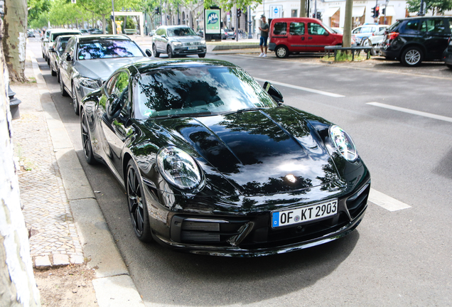 Porsche 992 Carrera 4S