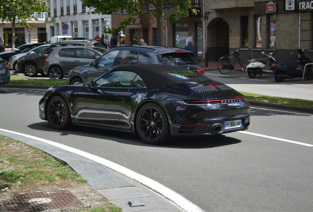 Porsche 992 Carrera 4S Cabriolet