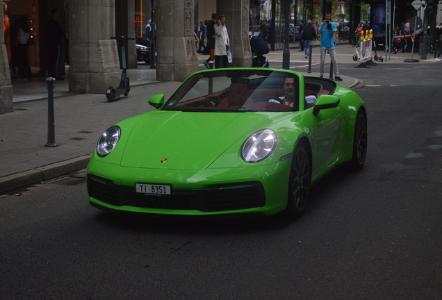 Porsche 992 Carrera 4S Cabriolet