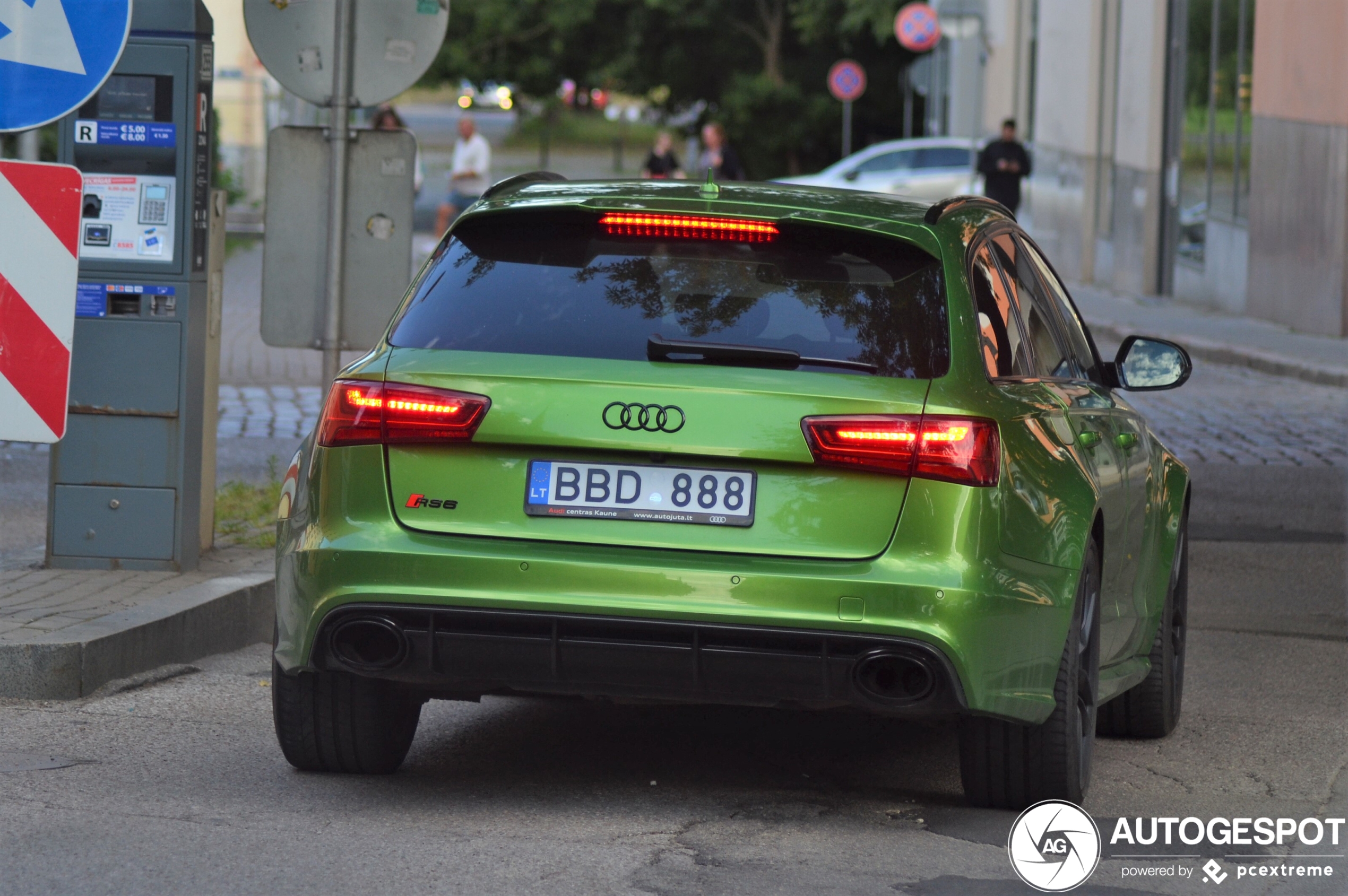 Audi RS6 Avant C7 2015