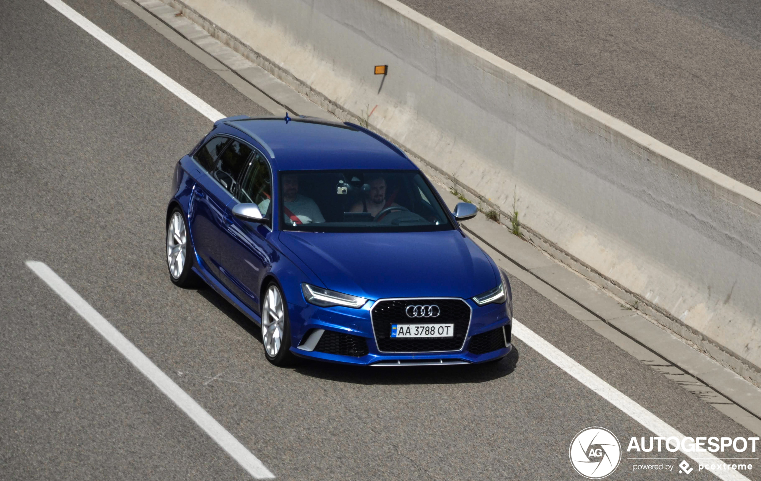 Audi RS6 Avant C7 2015