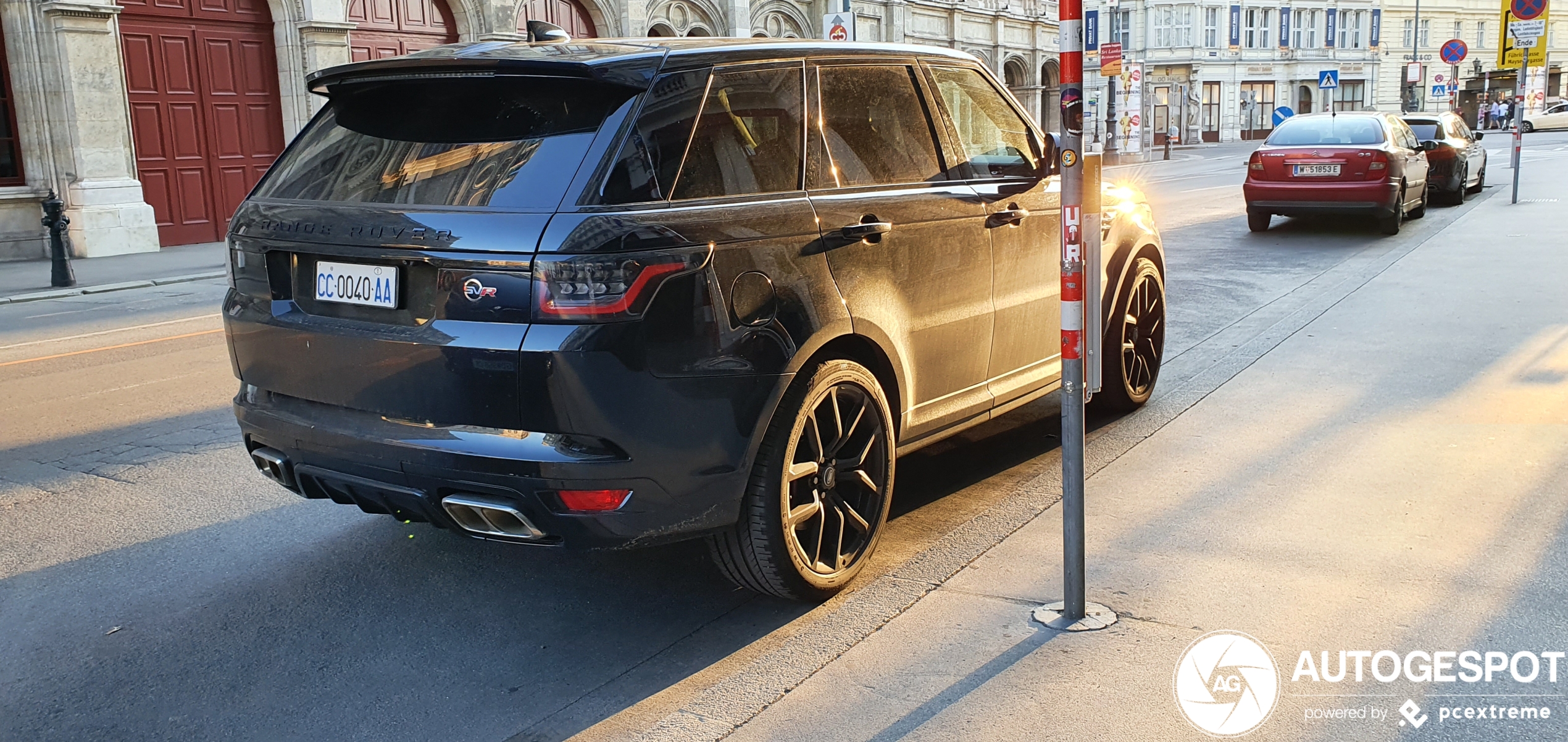 Land Rover Range Rover Sport SVR 2018