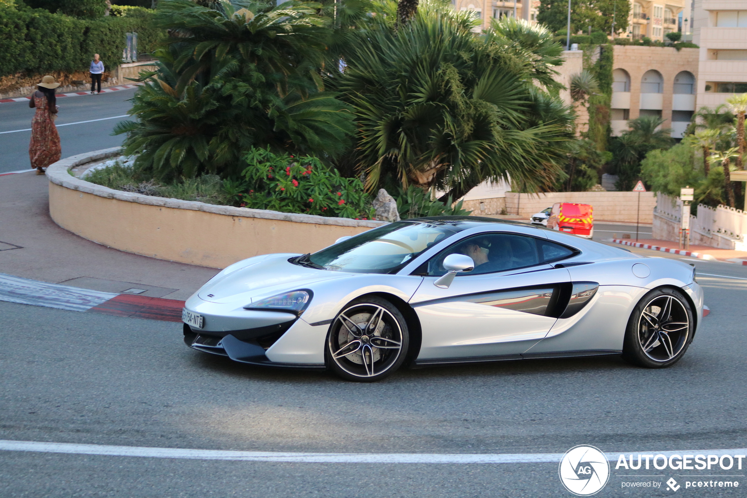 McLaren 570GT