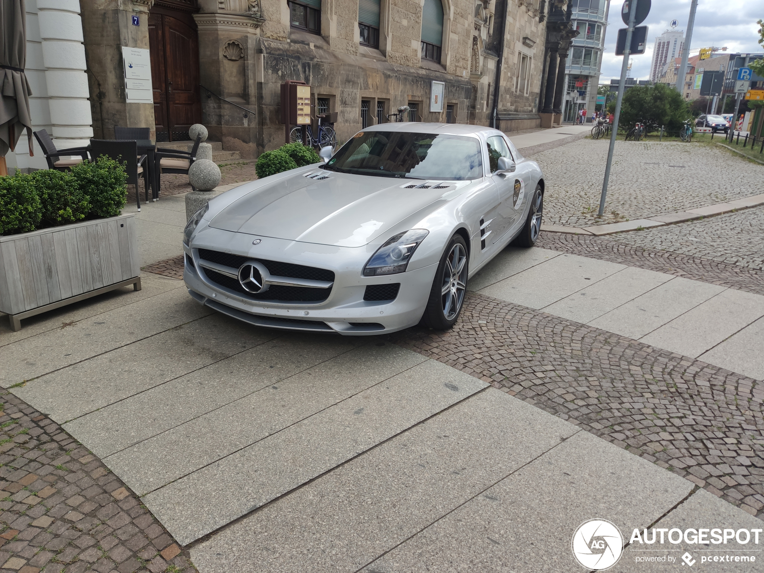 Mercedes-Benz SLS AMG