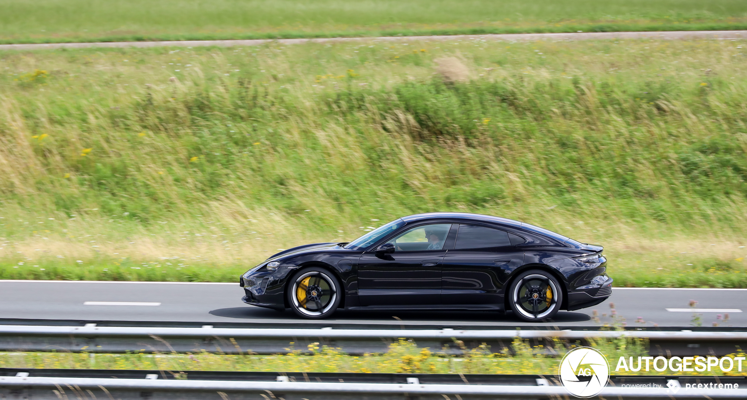 Porsche Taycan Turbo S