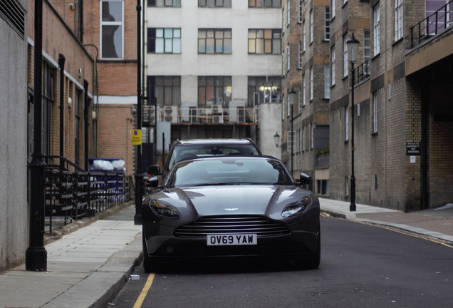 Aston Martin DB11 V8 Volante