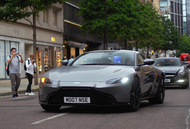 Aston Martin V8 Vantage 2018