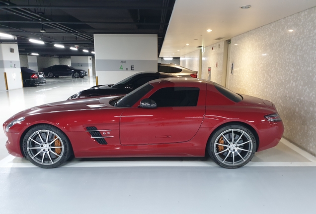 Mercedes-Benz SLS AMG