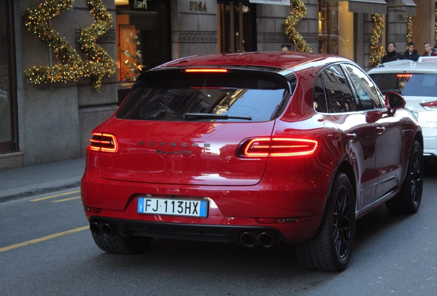 Porsche 95B Macan GTS