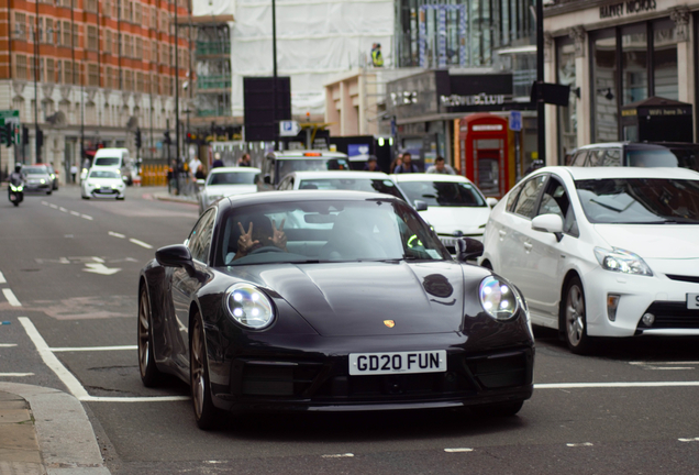 Porsche 992 Carrera 4S