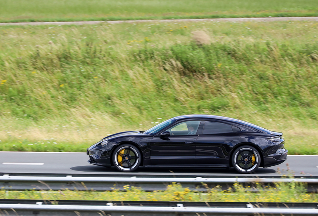 Porsche Taycan Turbo S