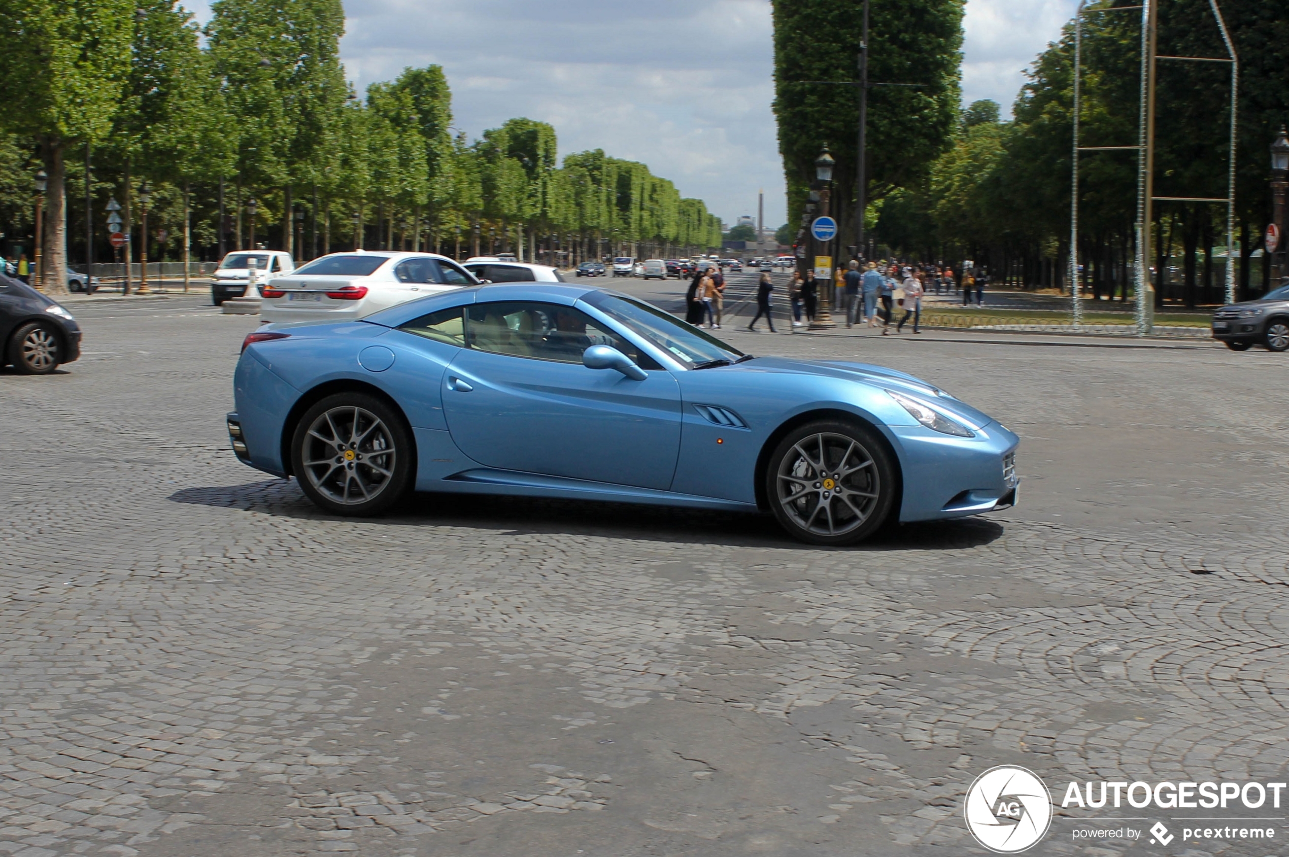 Ferrari California