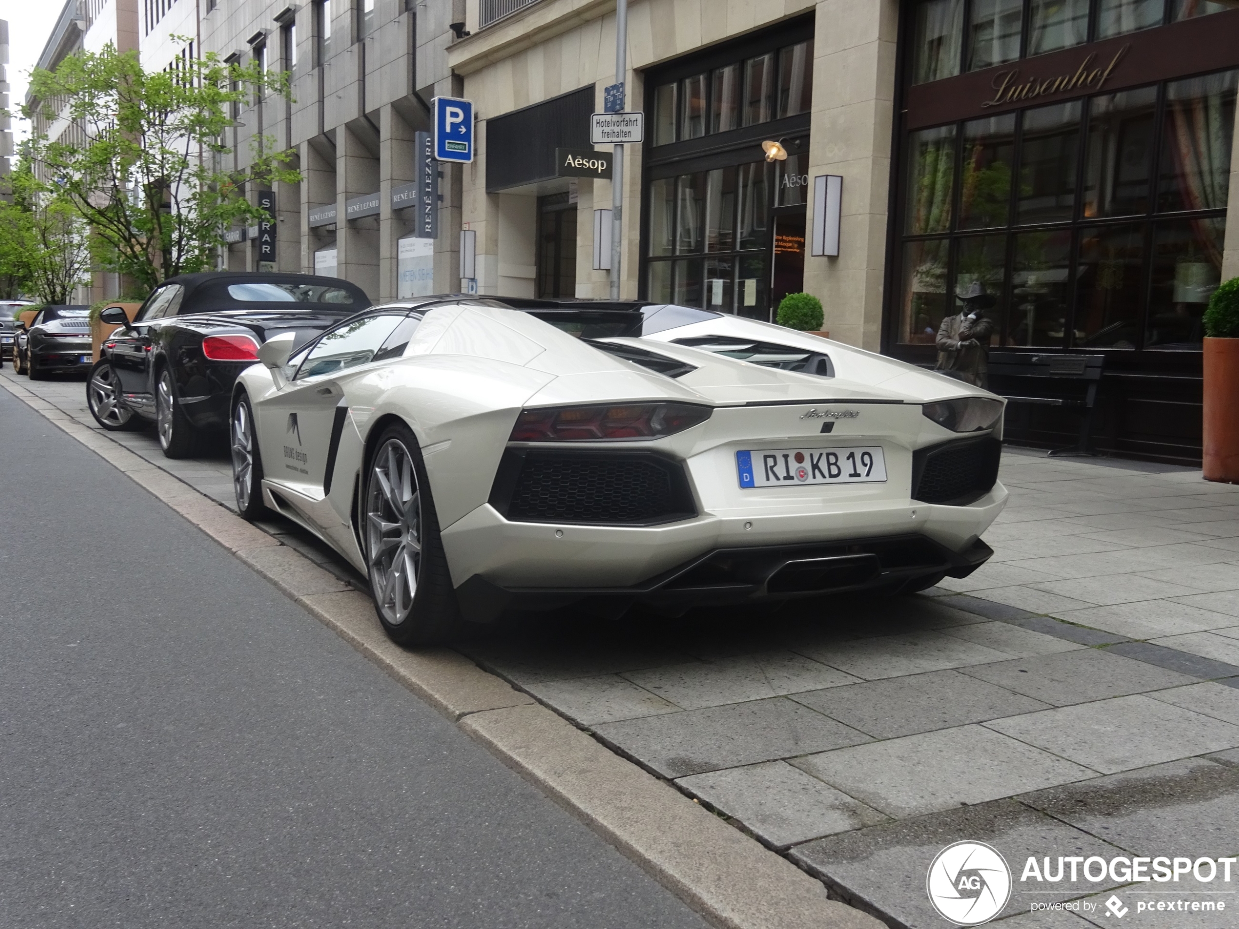 Lamborghini Aventador LP700-4 Roadster