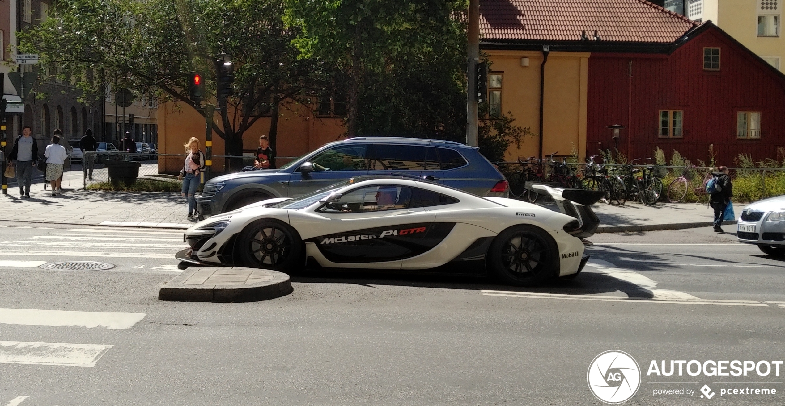 McLaren P1 GTR