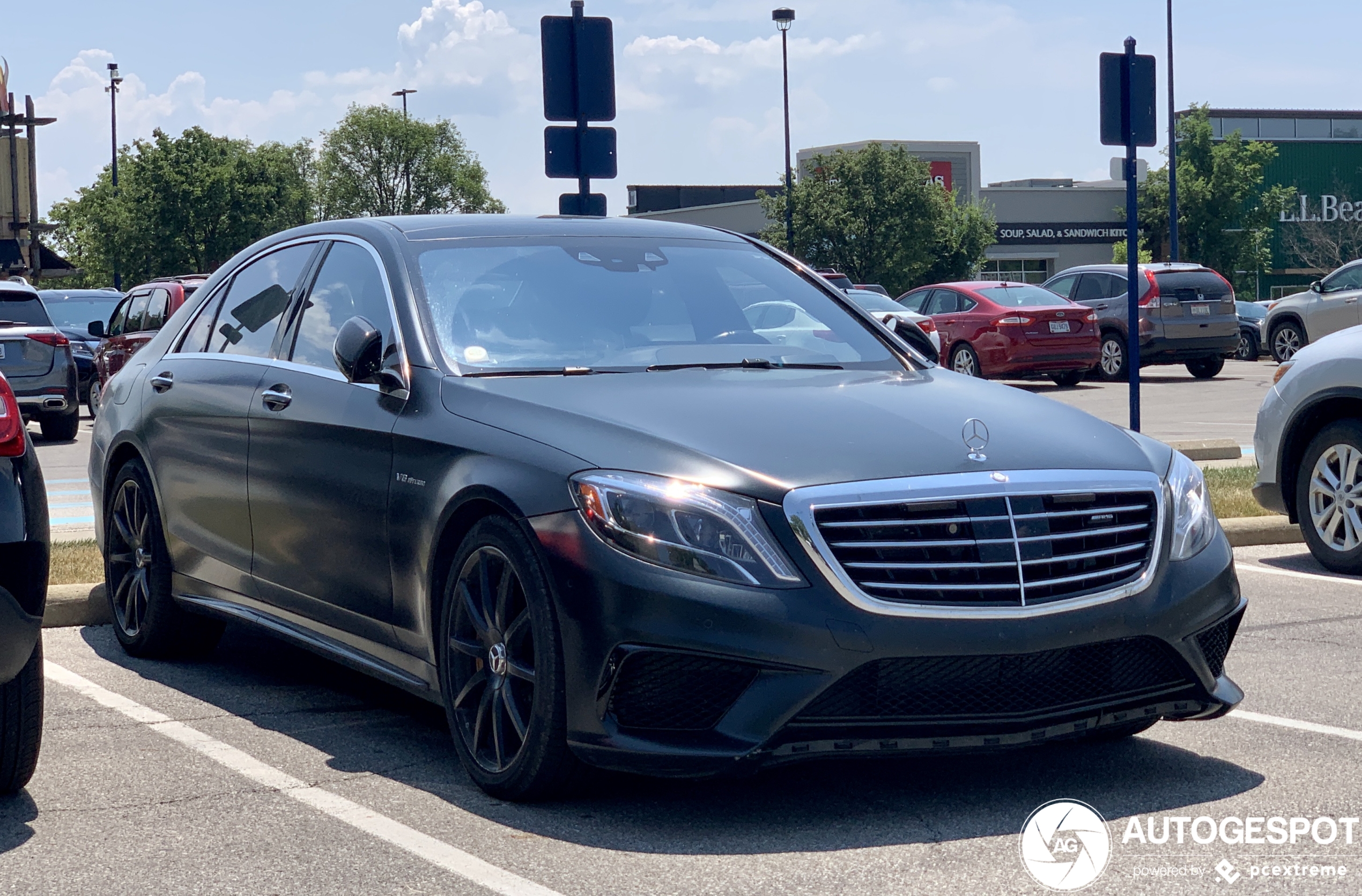 Mercedes-AMG S 63 V222