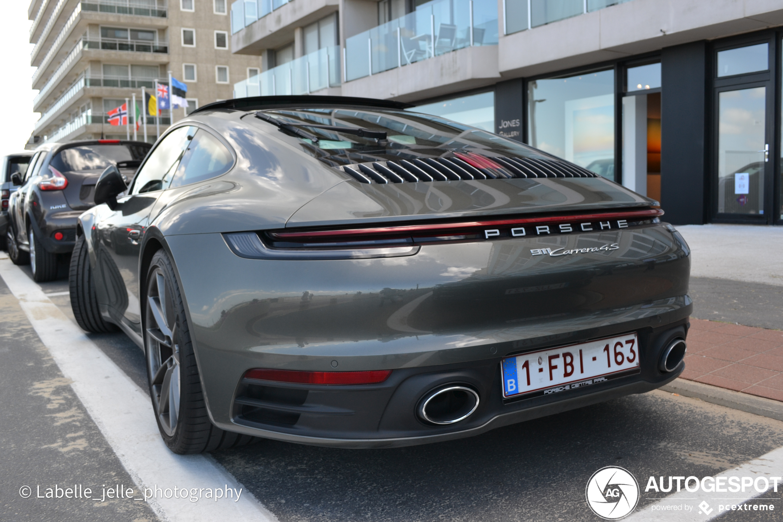 Porsche 992 Carrera 4S