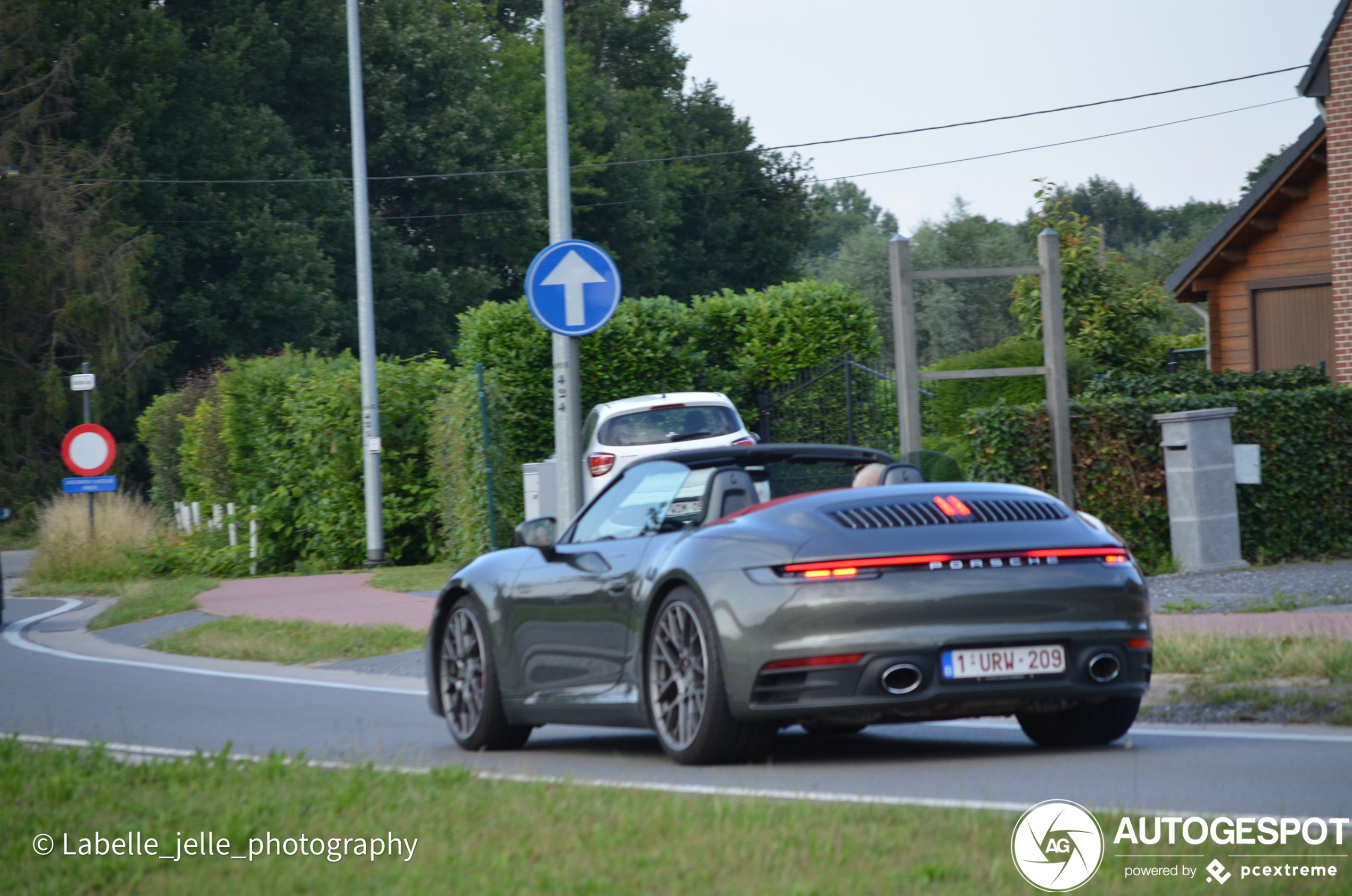 Porsche 992 Carrera 4S Cabriolet