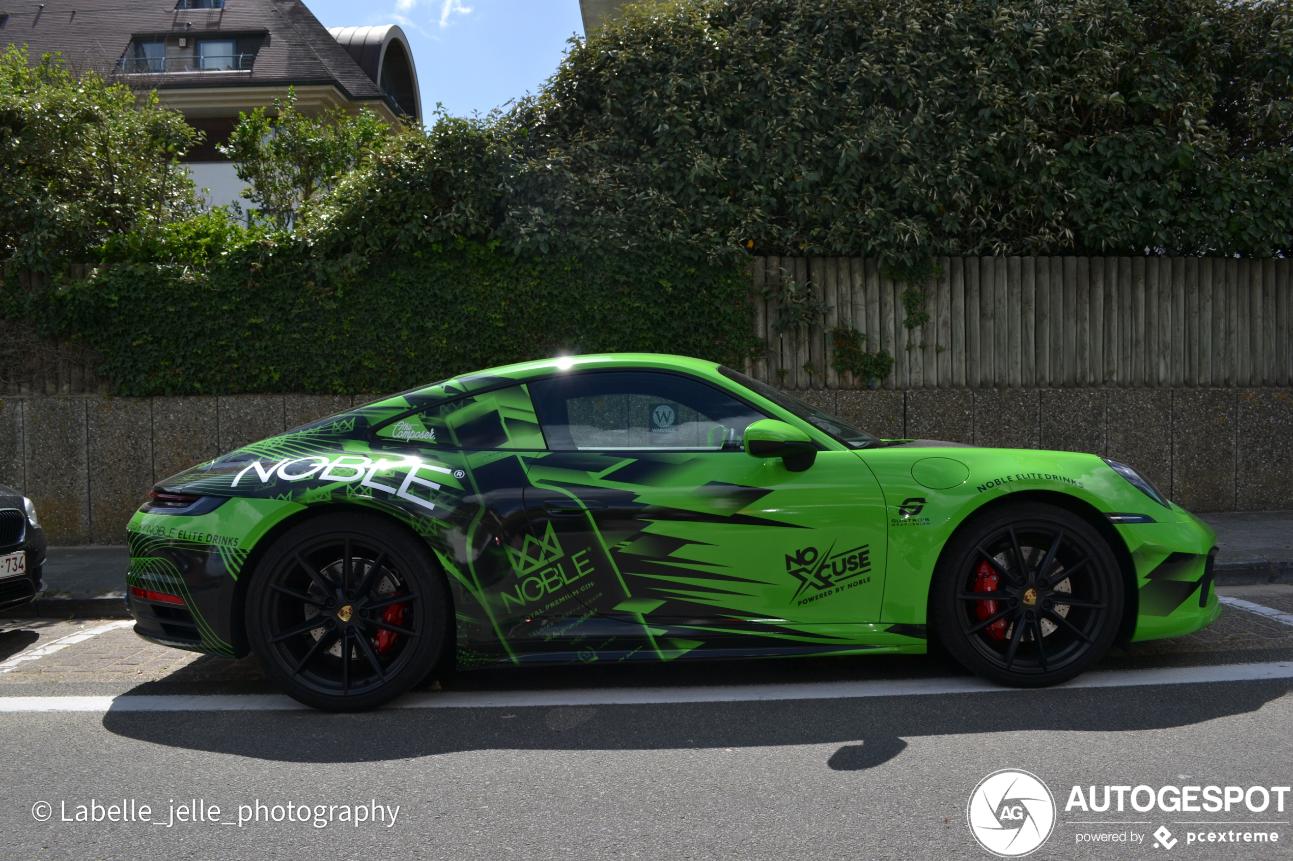 Porsche 992 Carrera 4S