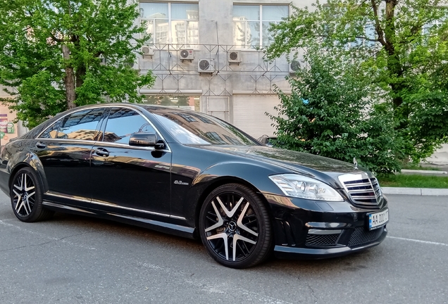 Mercedes-Benz S 63 AMG W221 2010