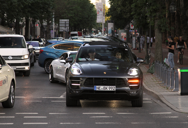 Porsche 95B Macan Turbo