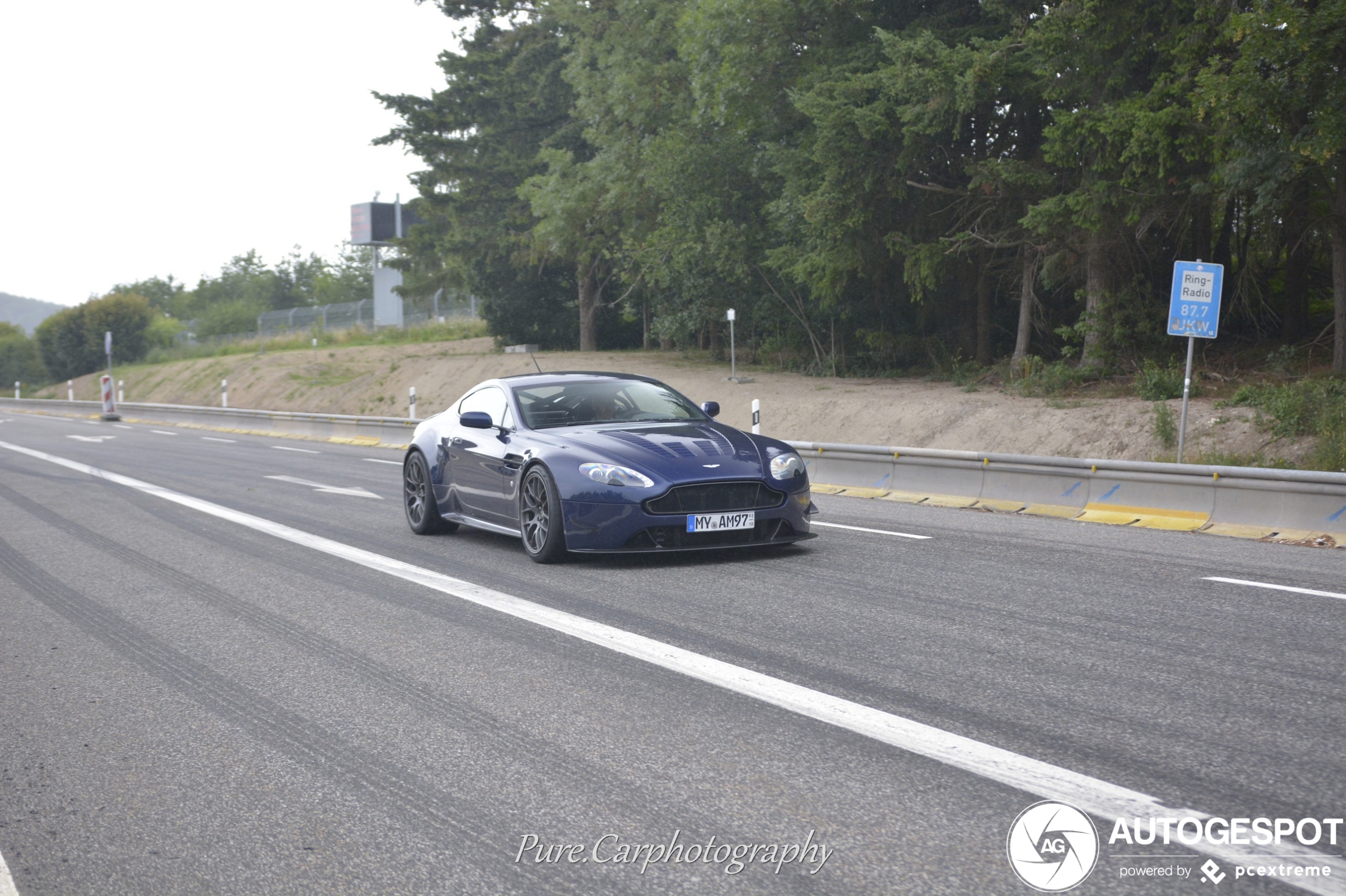 Aston Martin V8 Vantage