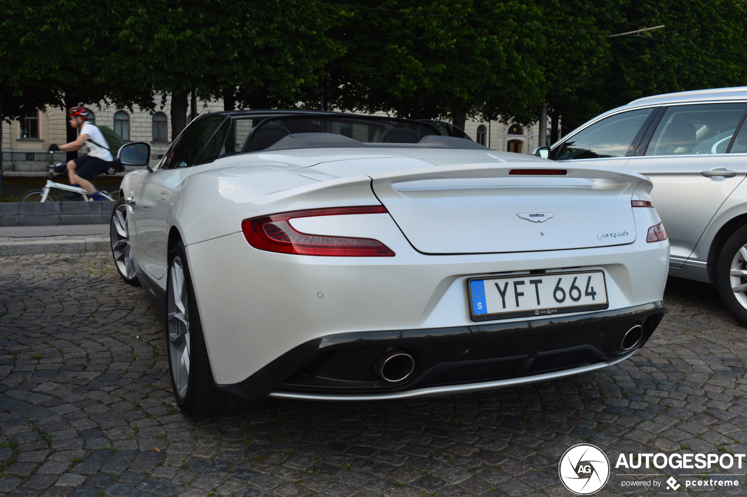 Aston Martin Vanquish Volante