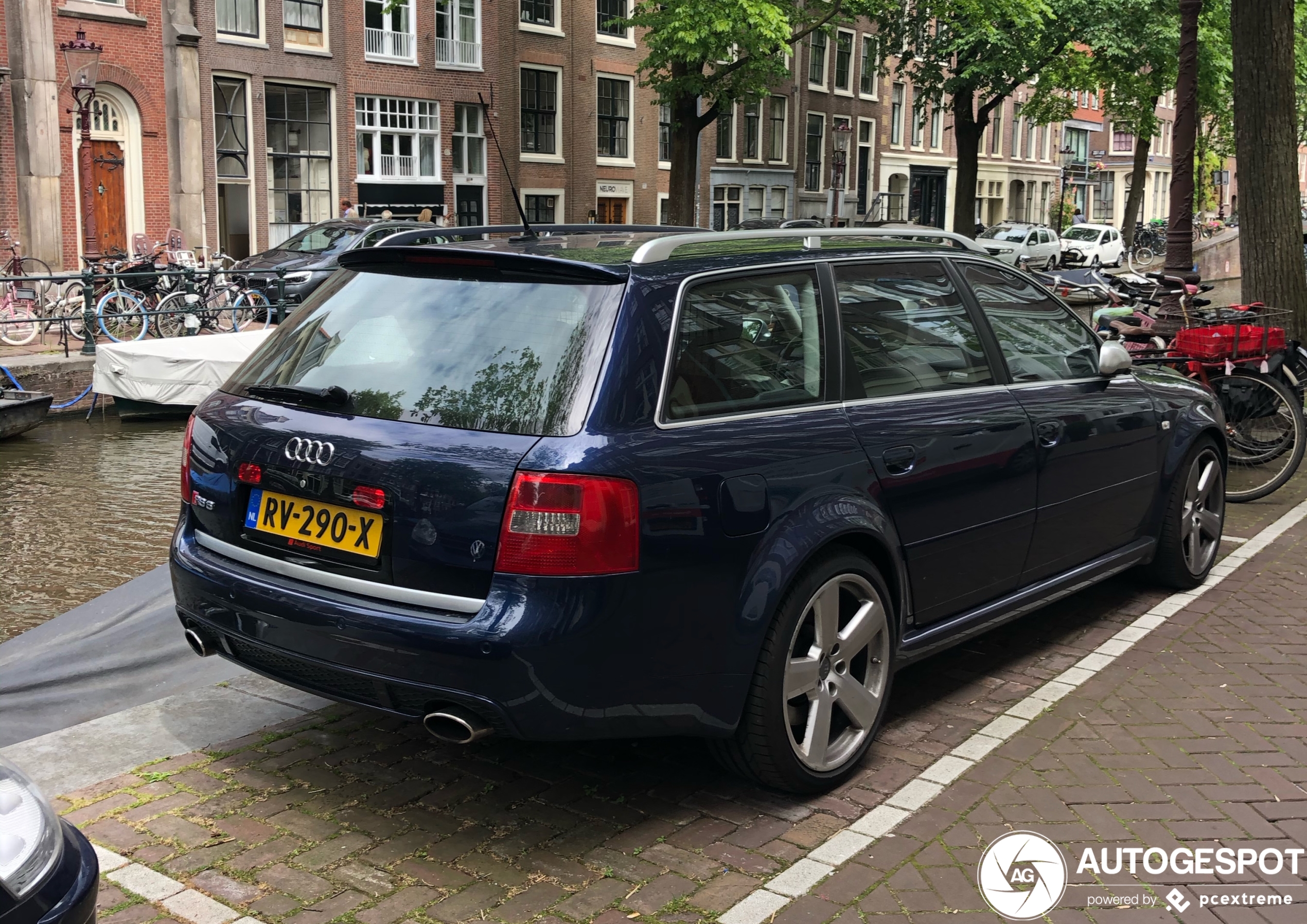 Audi RS6 Avant C5