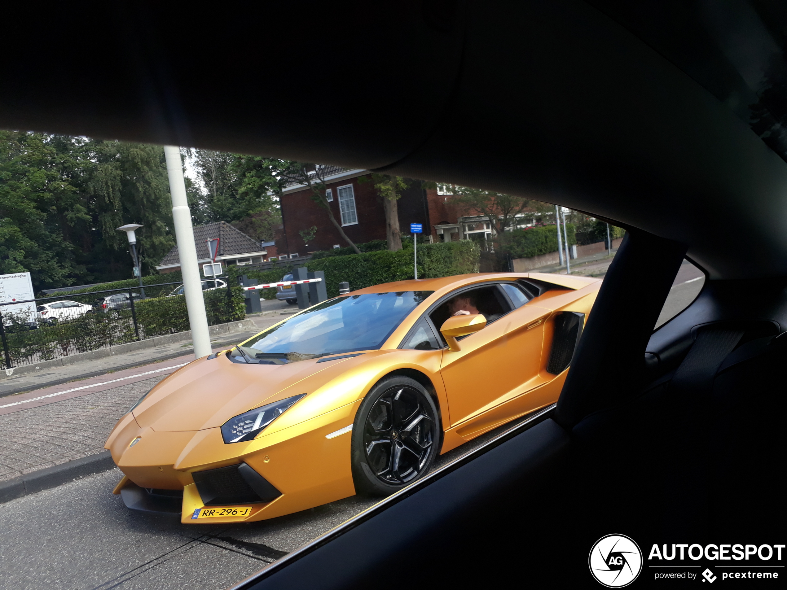 Lamborghini Aventador LP700-4