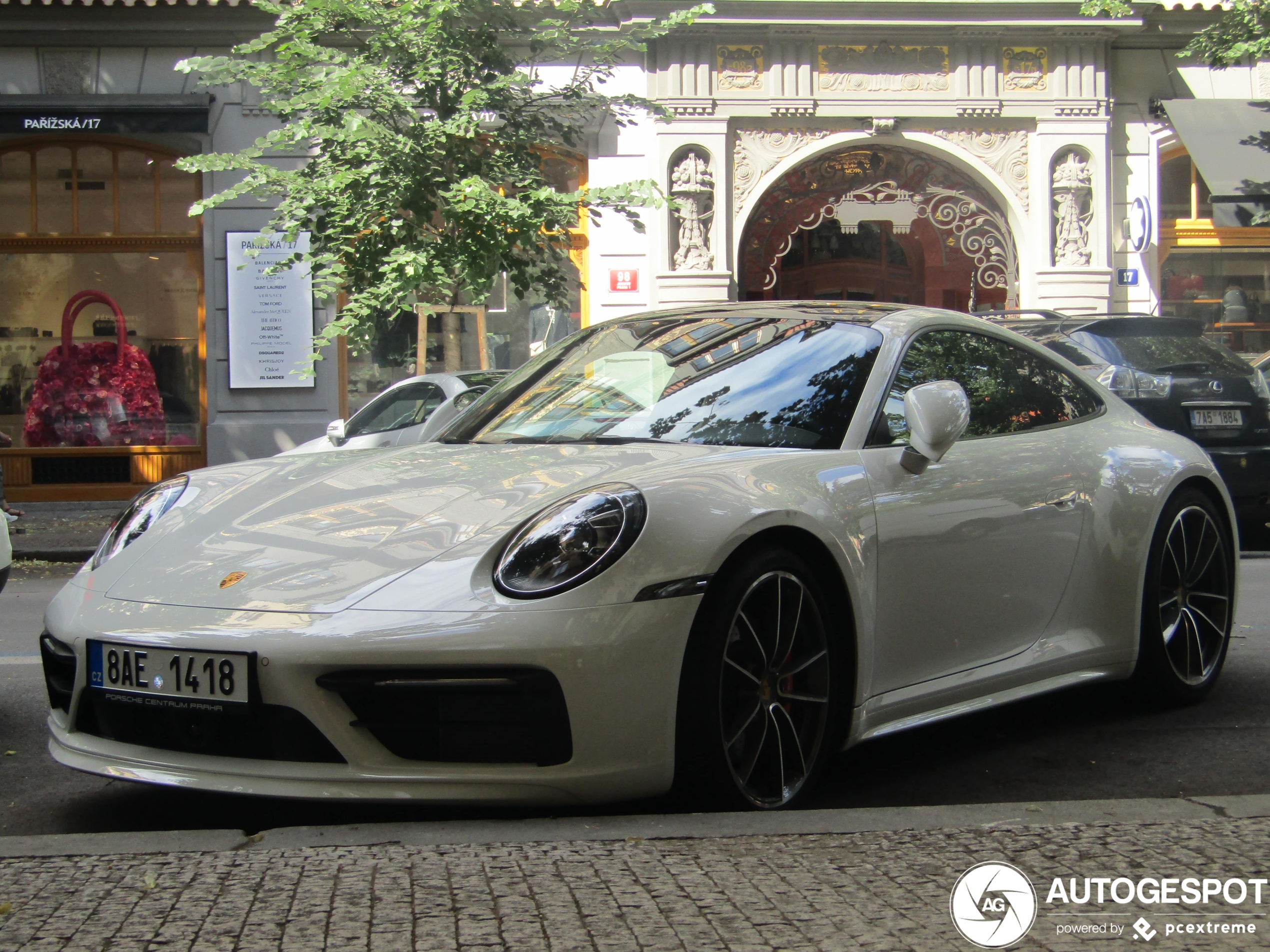 Porsche 992 Carrera 4S