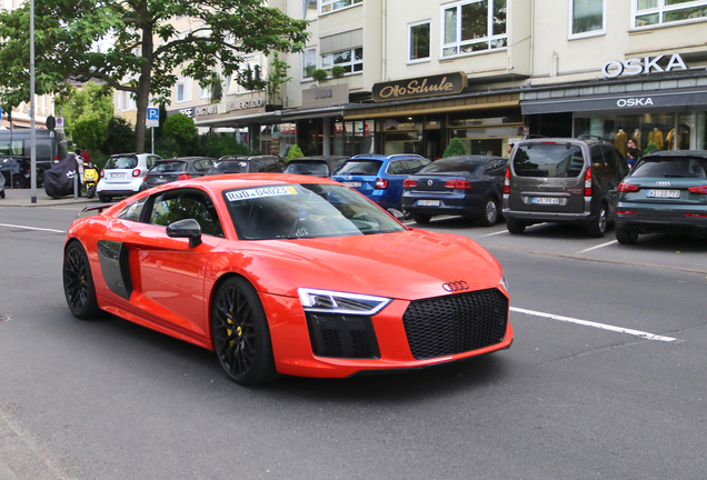 Audi R8 V10 Plus 2015