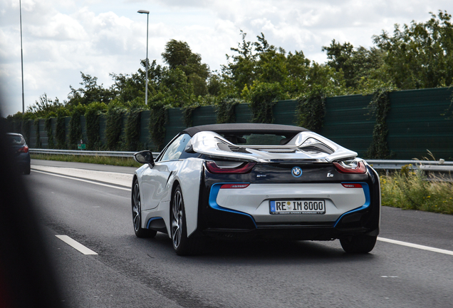 BMW i8 Roadster