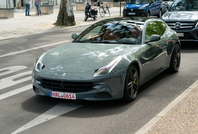 Ferrari FF
