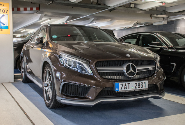 Mercedes-Benz GLA 45 AMG X156