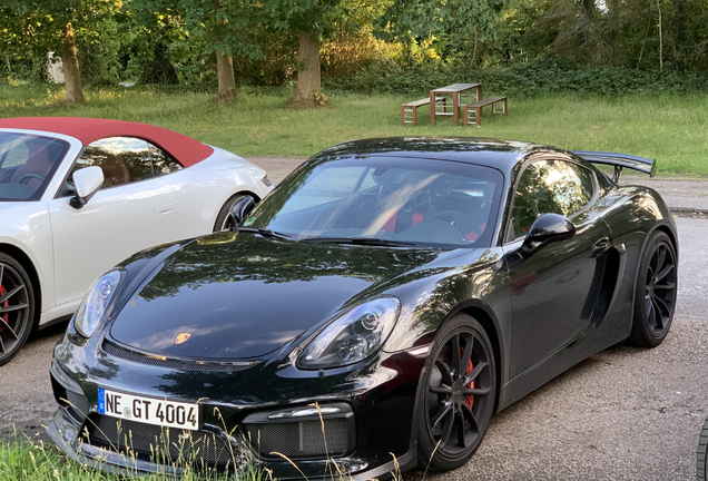 Porsche 981 Cayman GT4