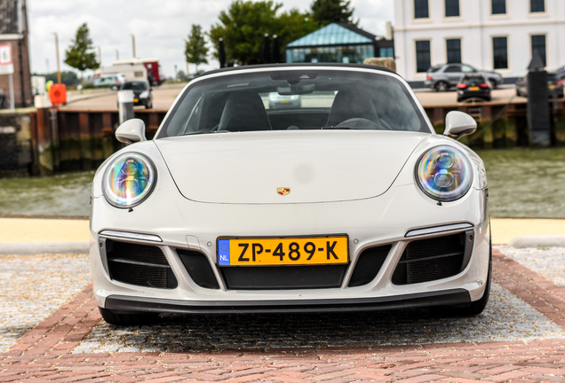 Porsche 991 Carrera 4 GTS Cabriolet MkII