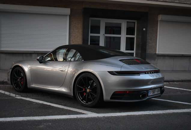 Porsche 992 Carrera 4S Cabriolet