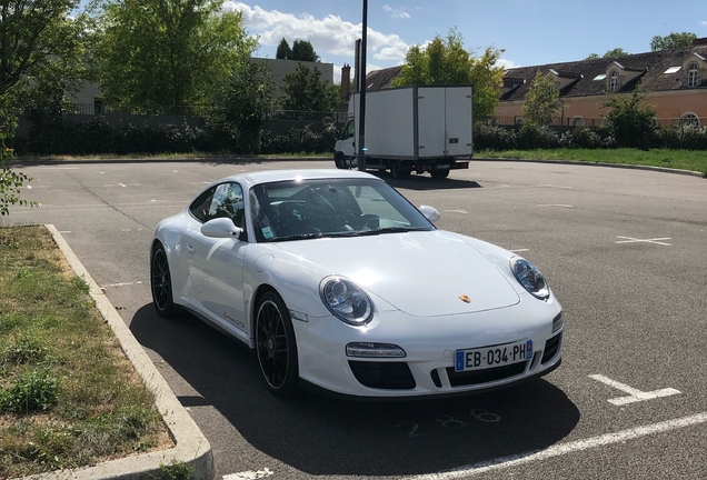 Porsche 997 Carrera GTS