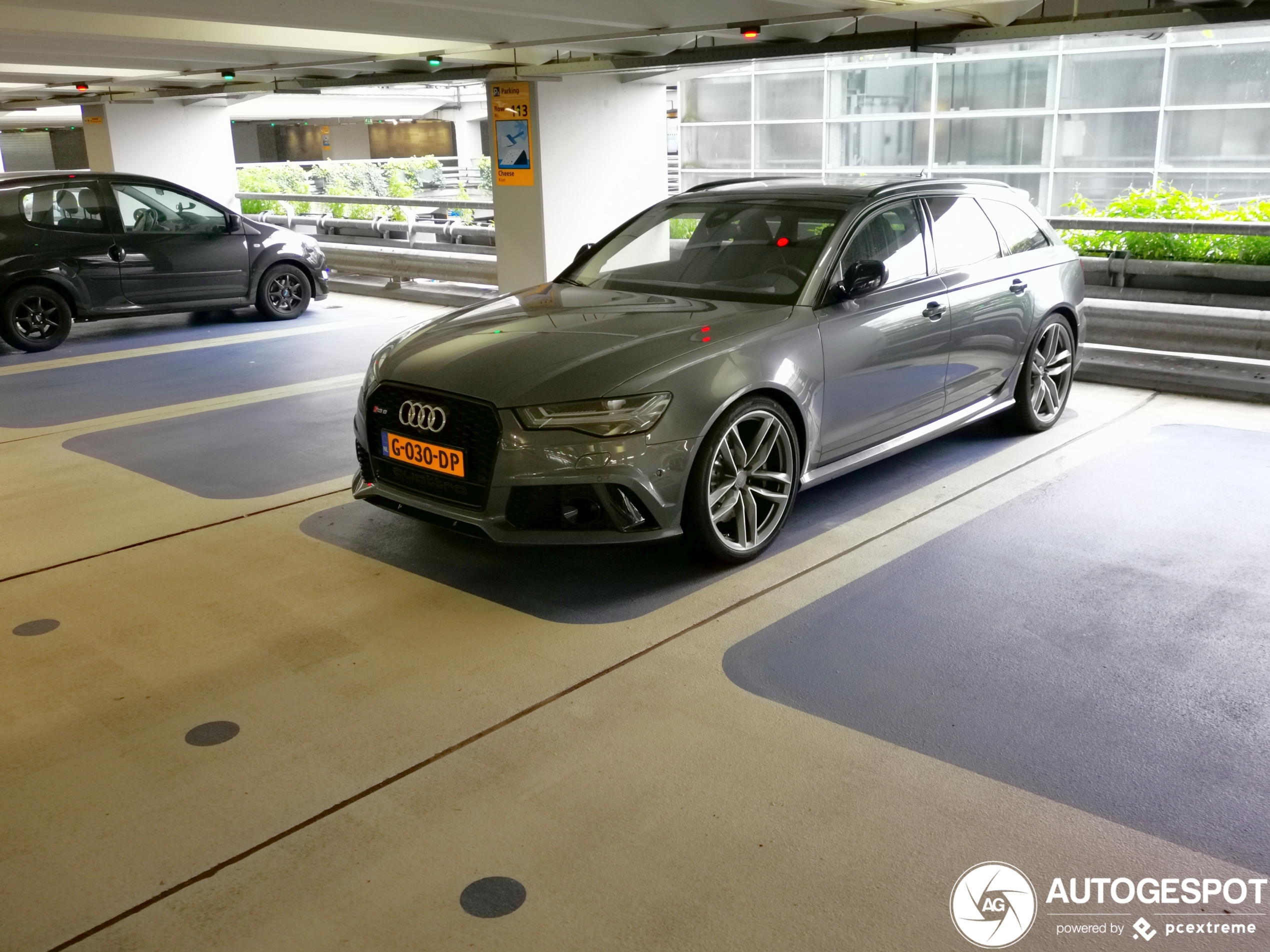 Audi RS6 Avant C7 2015