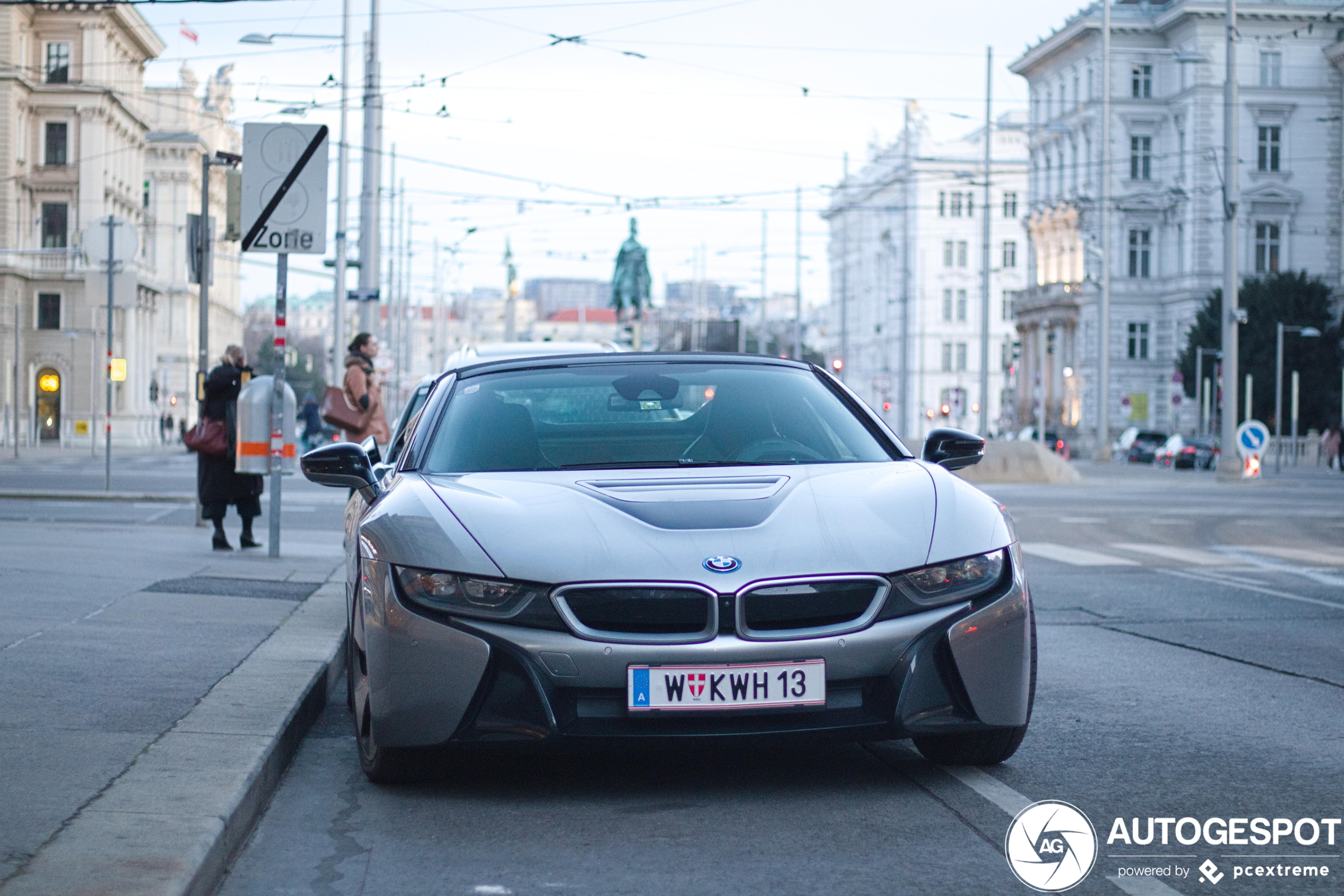 BMW i8 Roadster