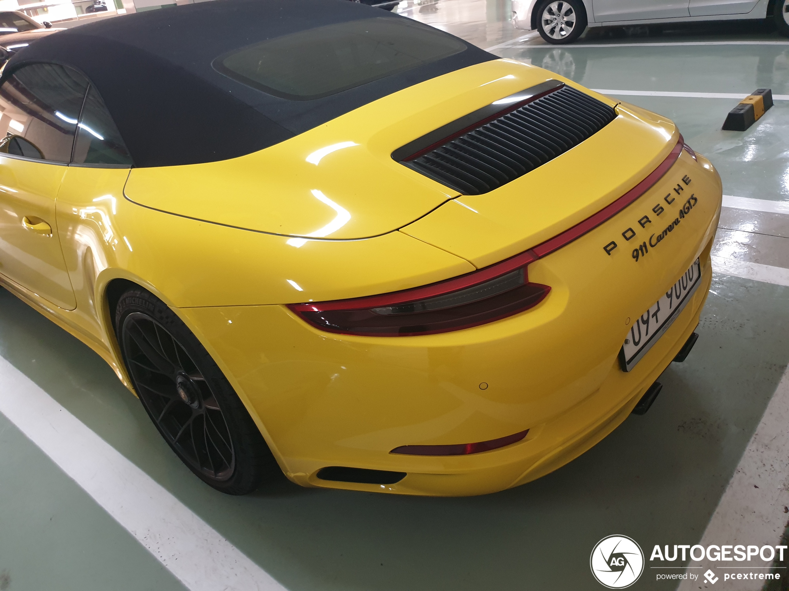 Porsche 991 Carrera 4 GTS Cabriolet MkII