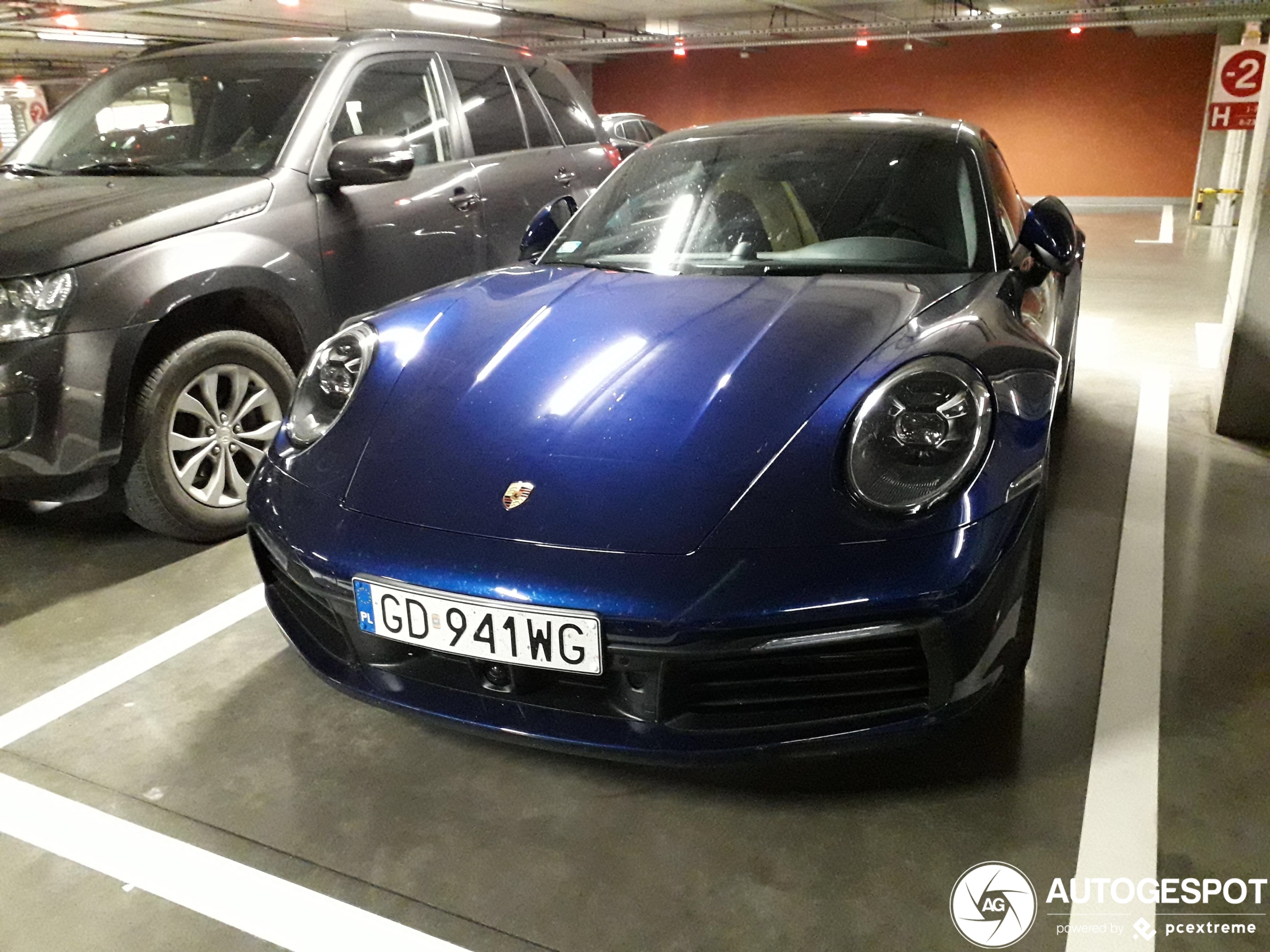 Porsche 992 Carrera 4S