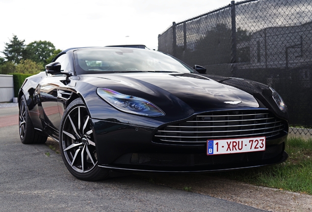 Aston Martin DB11 V8 Volante