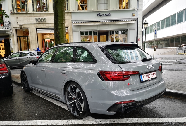 Audi RS4 Avant B9